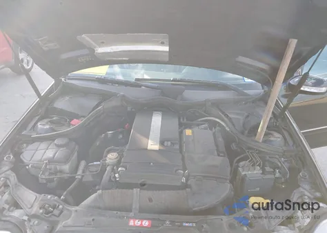 2004 Mercedes-Benz C 230 Kompressor Sport/Sport z USA, uszkodzony, nr VIN WDBRF40J34F552972